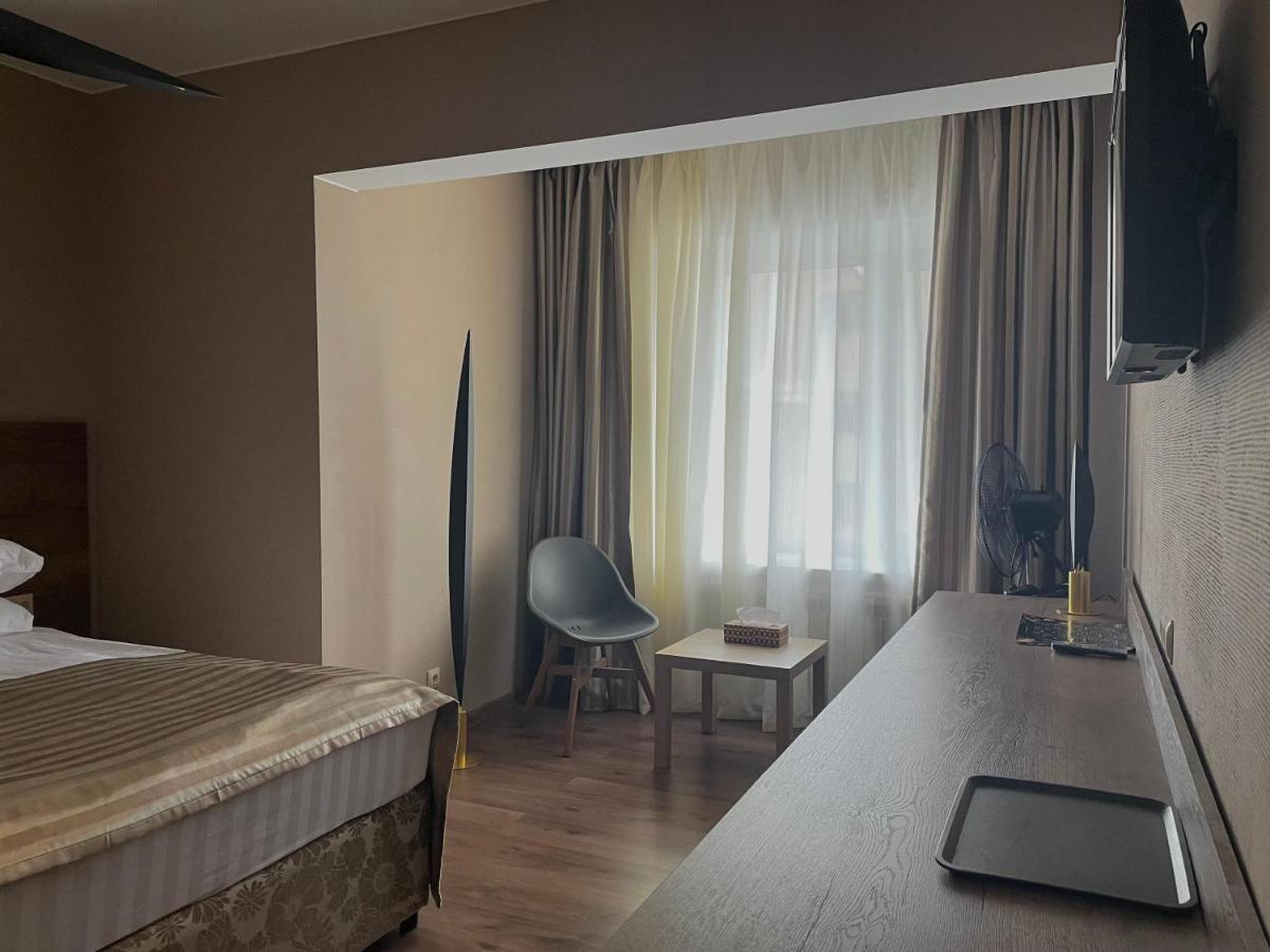 Hotel Gloria Deluxe بوروفوي المظهر الخارجي الصورة