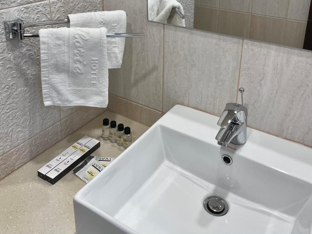 Hotel Gloria Deluxe بوروفوي المظهر الخارجي الصورة