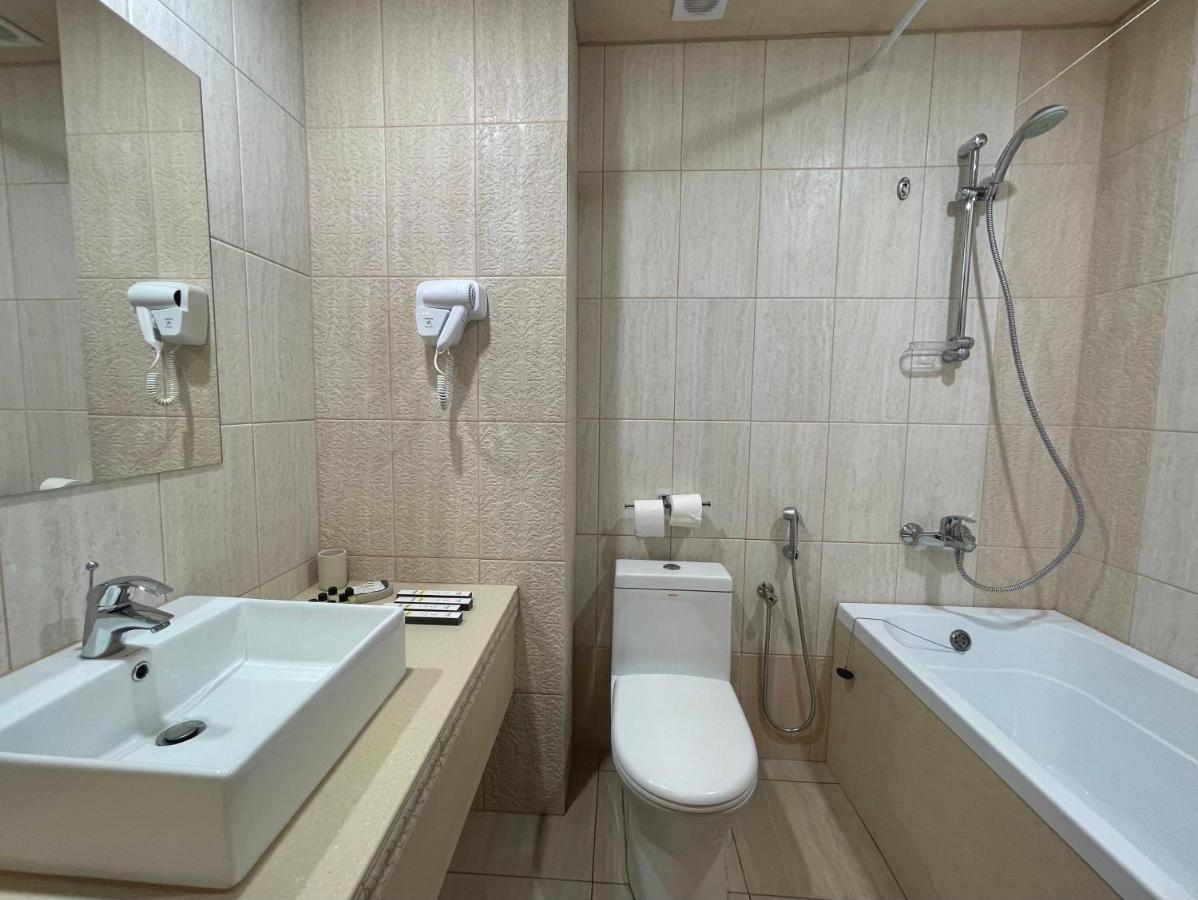 Hotel Gloria Deluxe بوروفوي المظهر الخارجي الصورة