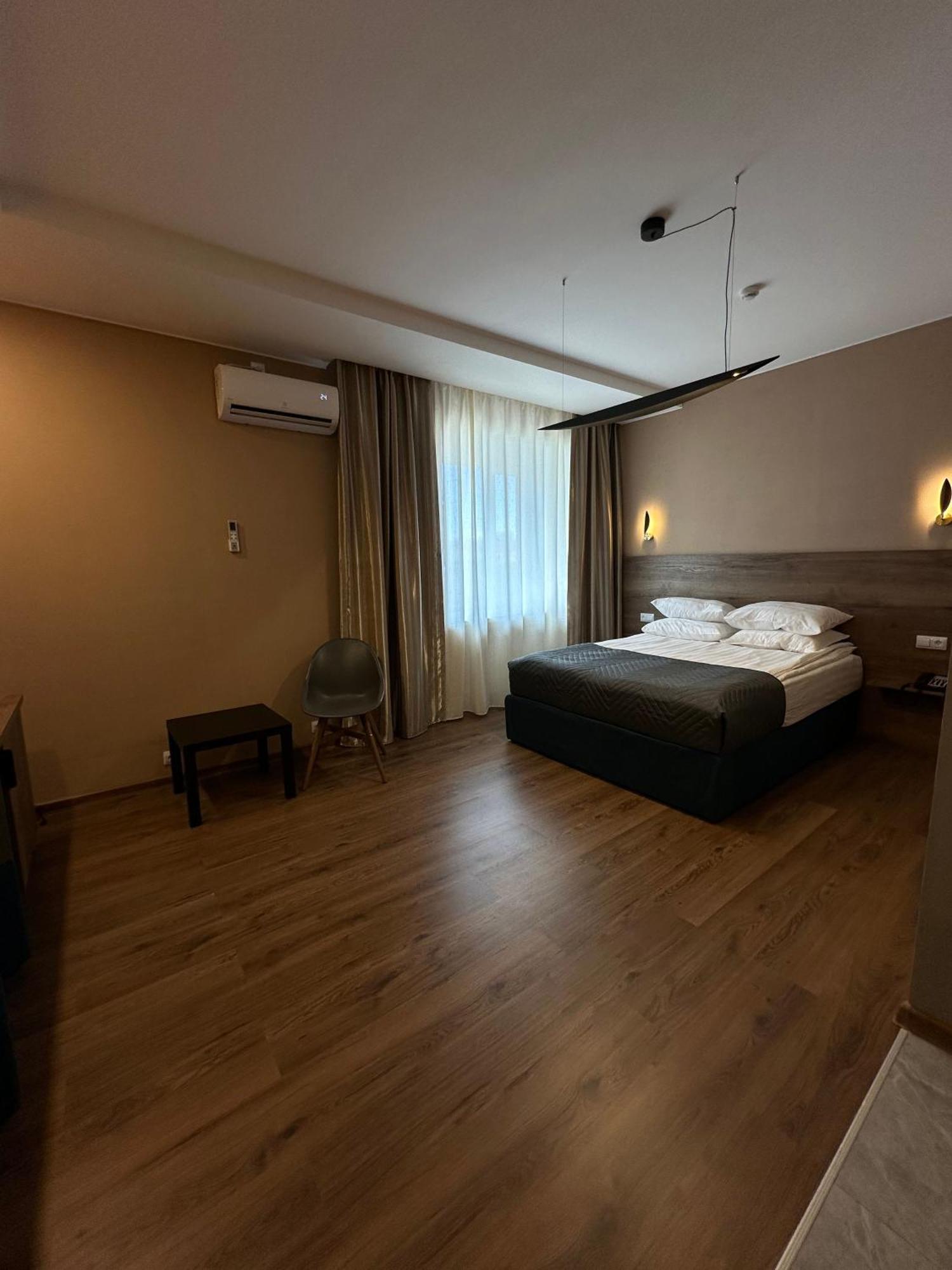 Hotel Gloria Deluxe بوروفوي المظهر الخارجي الصورة
